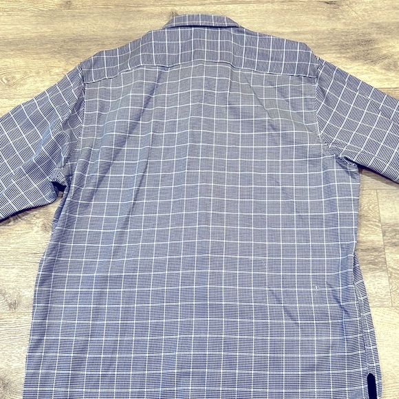 Men’s Warehouse Dress Shirt - Picture 3 of 3